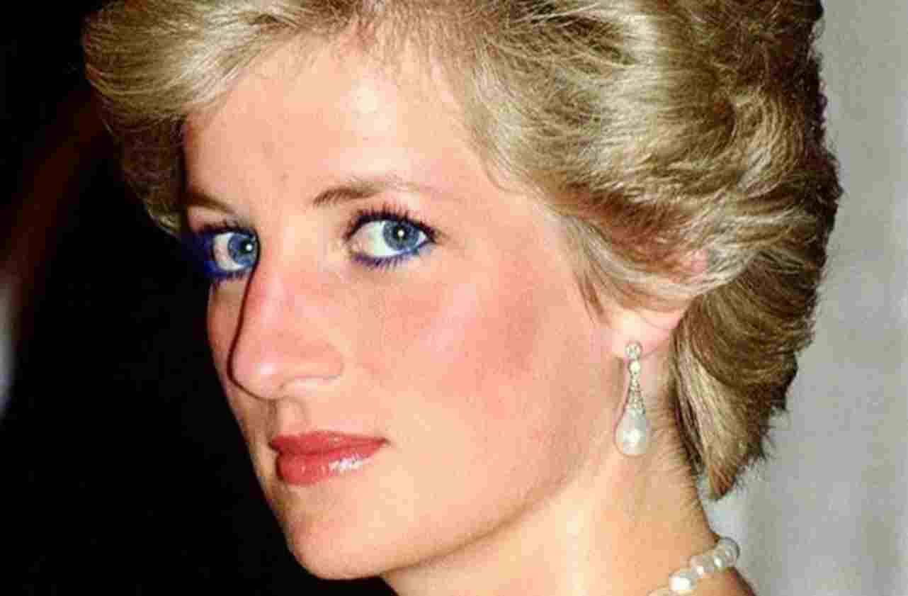 Lady Diana irriconoscibile