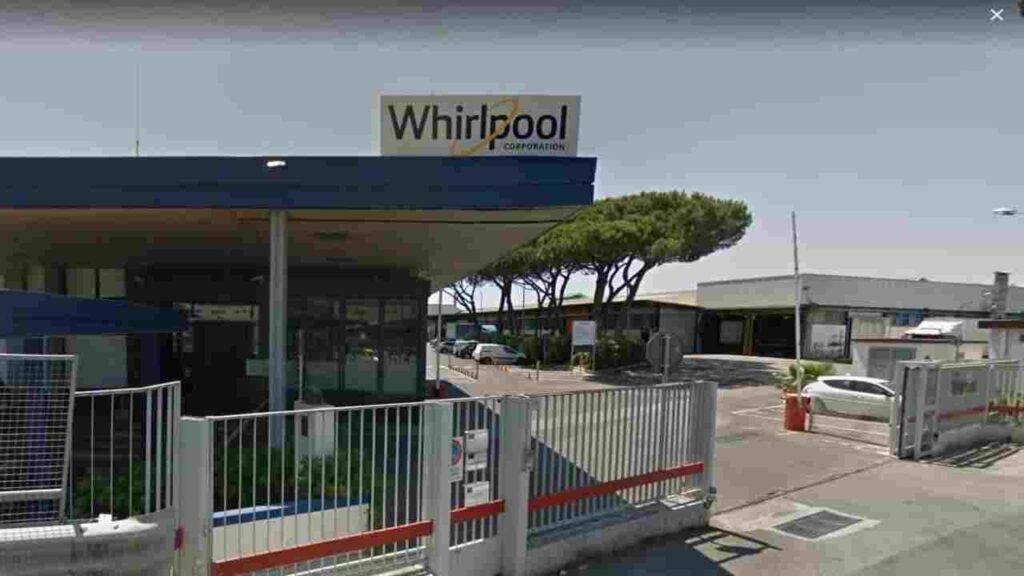 whirlpool chiuso