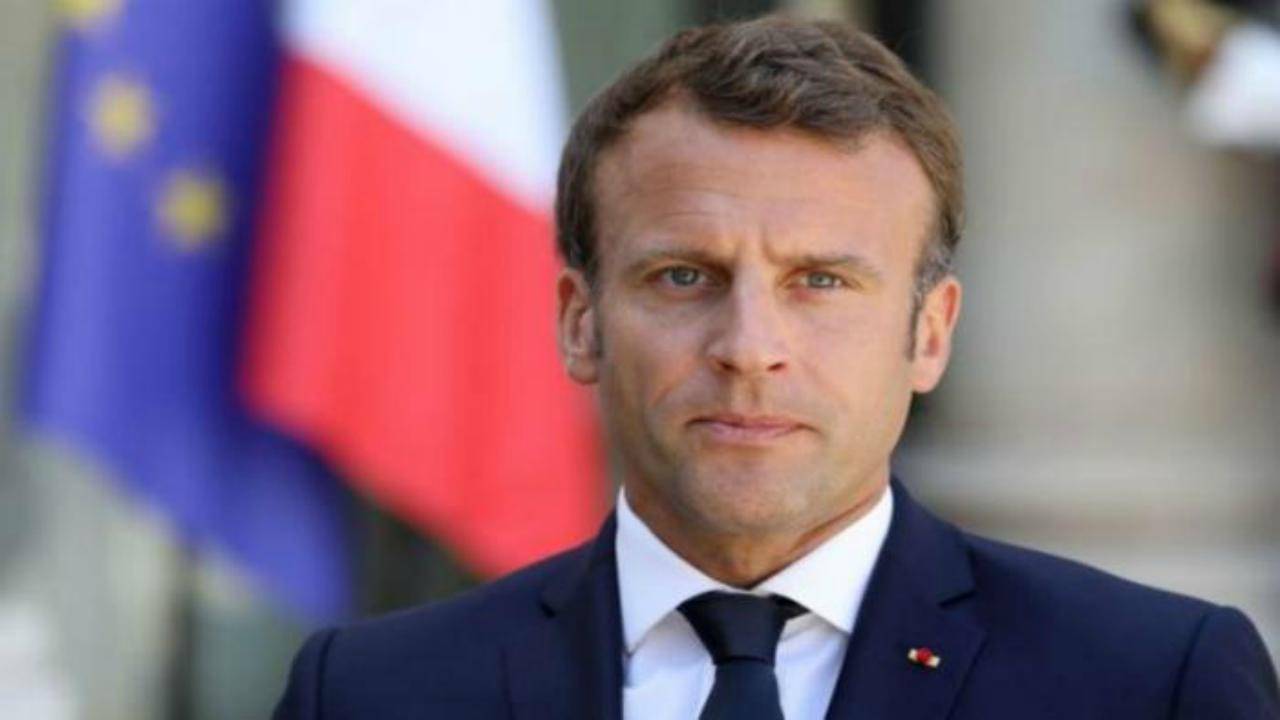 Francia in lockdown, la conferma di Macron: "Lascio le scuole aperte"