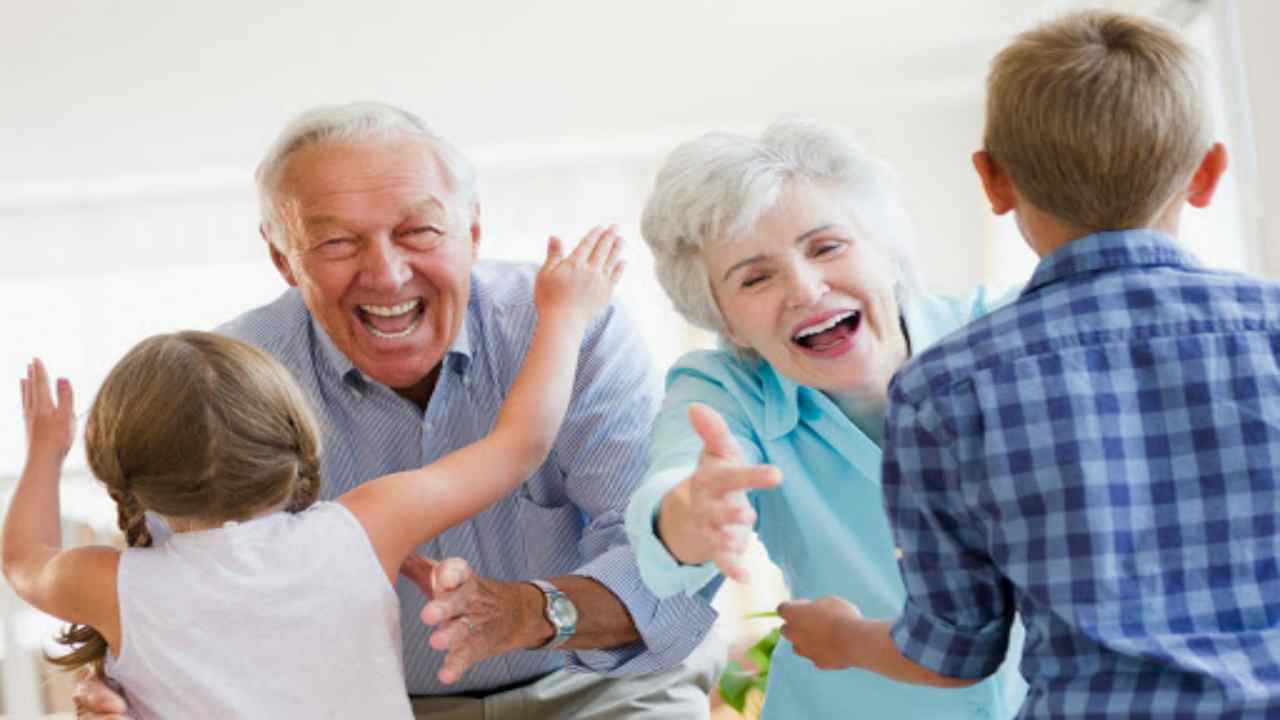 Festa dei nonni, perché si celebra il 2 ottobre? Significato e curiosità