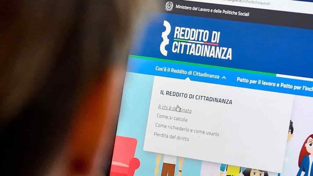 Reddito di cittadinanza, perché l'importo mensile cambia?