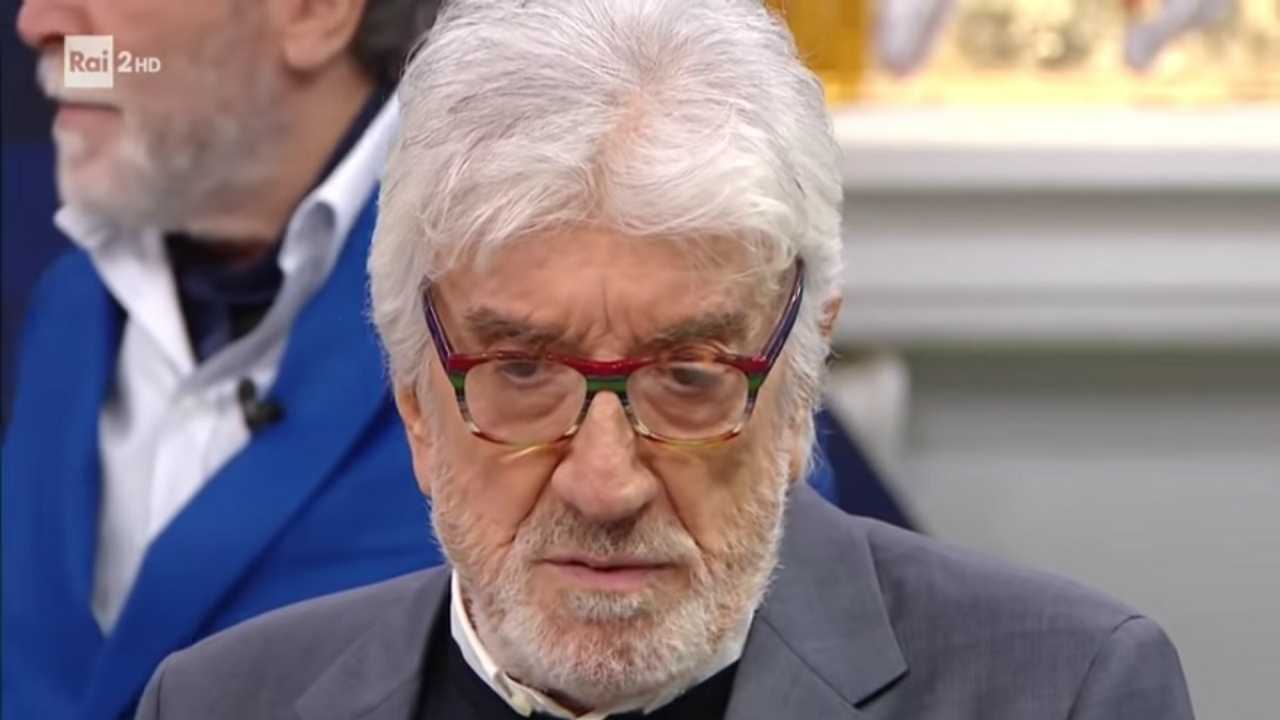 Gigi Proietti in gravissime condizioni dopo attacco cardiaco: "È in terapia intensiva"