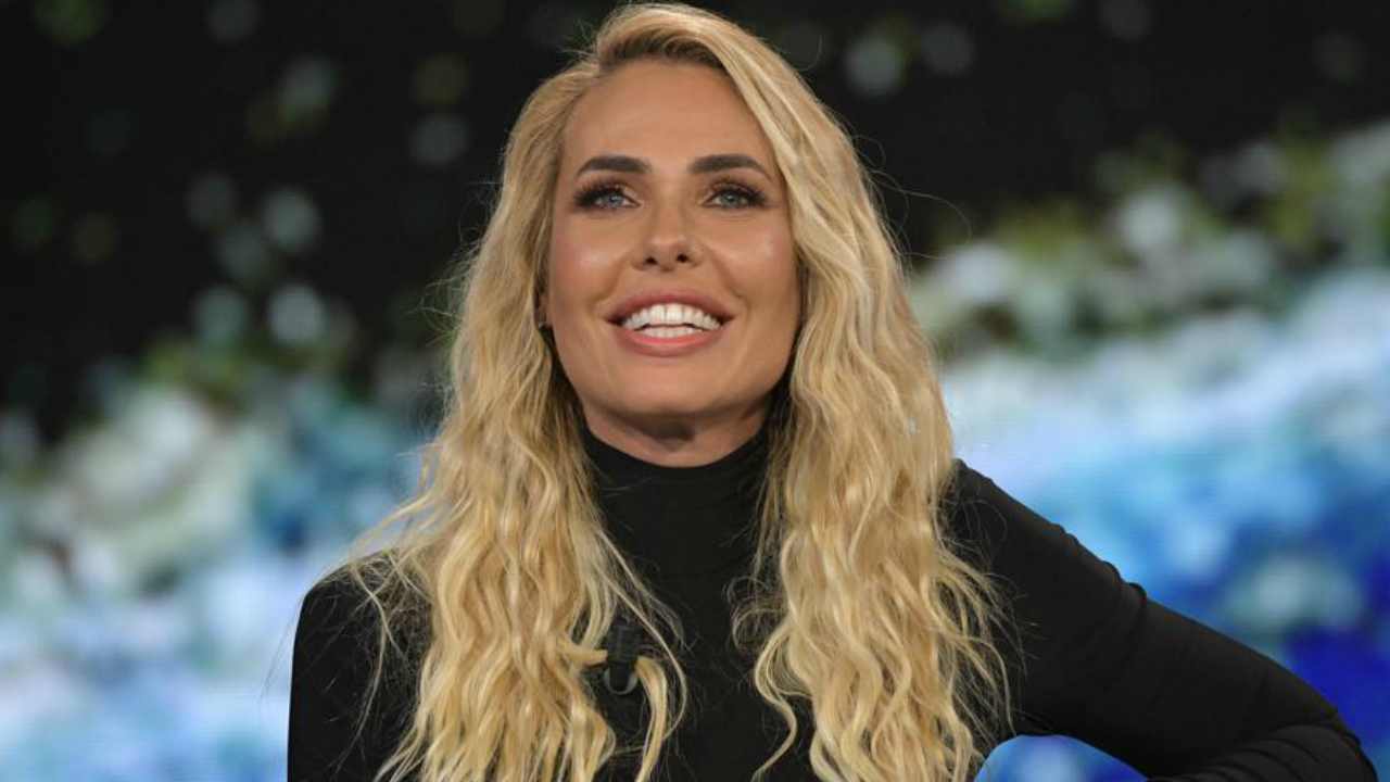 ilary blasi, diventa zia