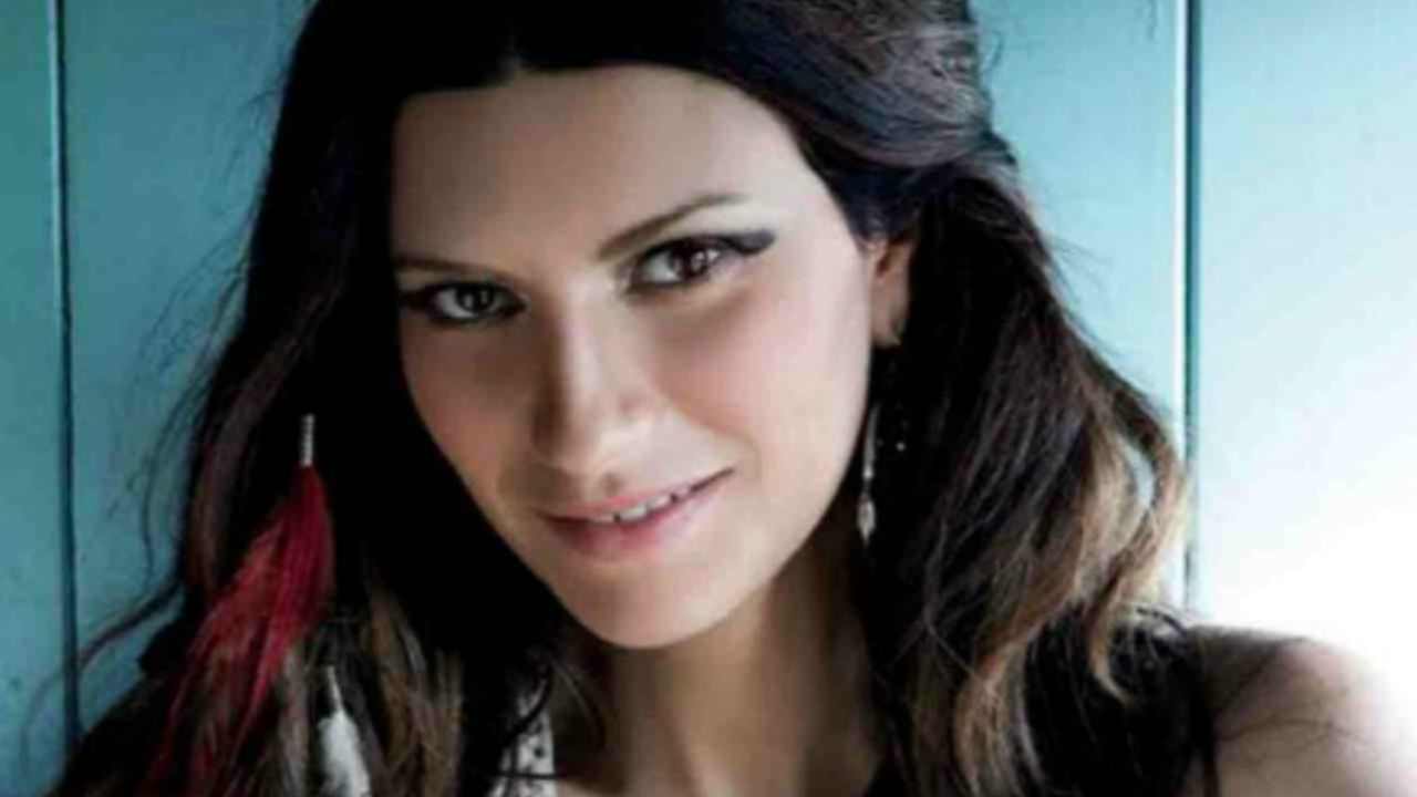 Laura Pausini foto nuda