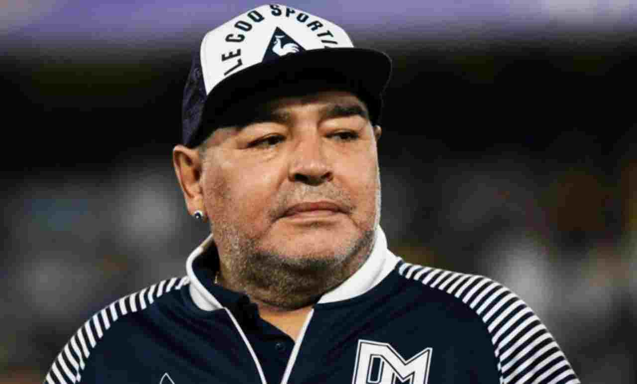 Maradona, in lutto l'Italia