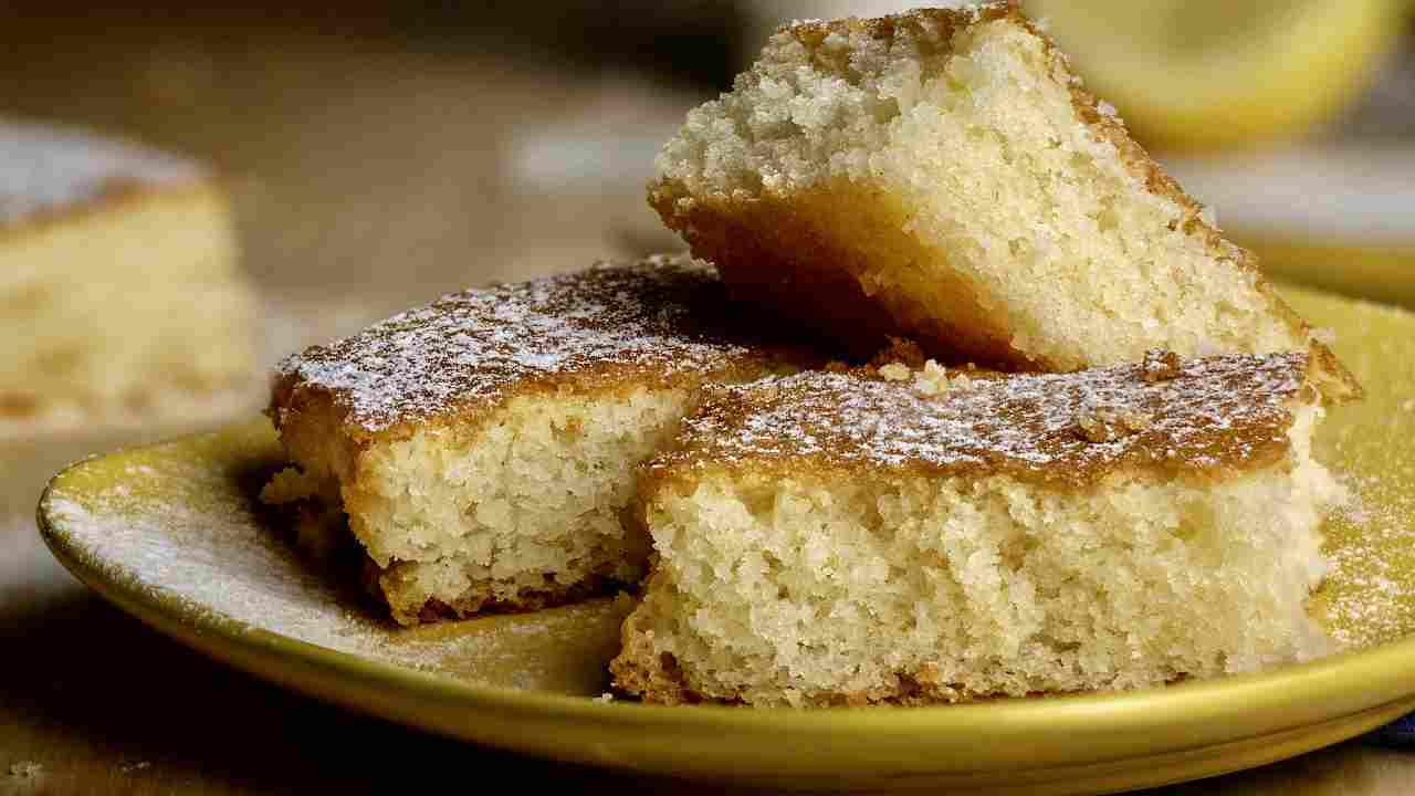 Torta al limone senza latte burro e farina