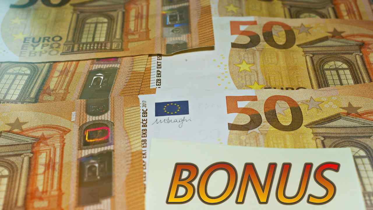 bonus 800 euro natale