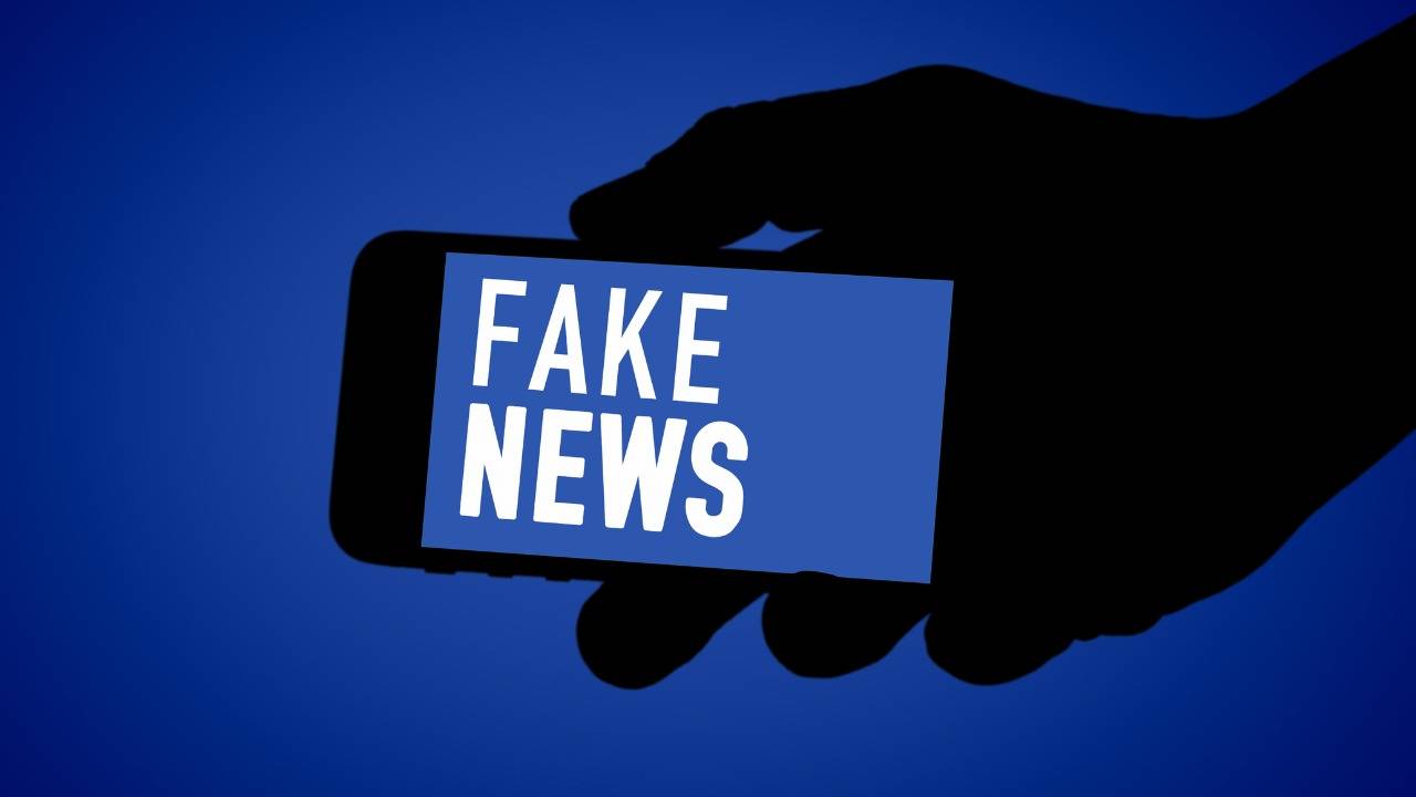 facebook rimuove fake news