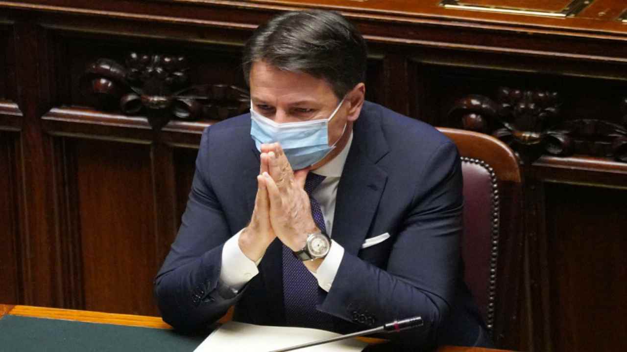 Governo, nessun rimpasto per Conte: "Sono il capitano e i miei ministri sono i migliori"