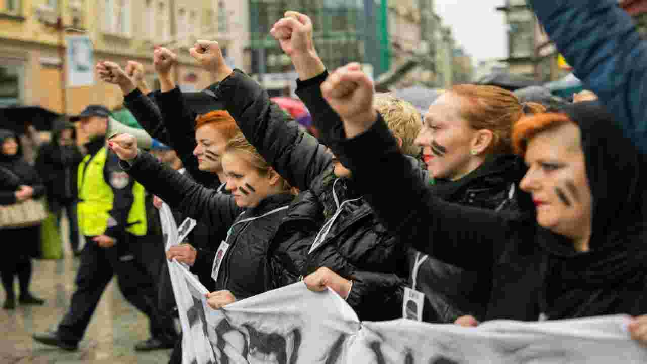 proteste legge aborto