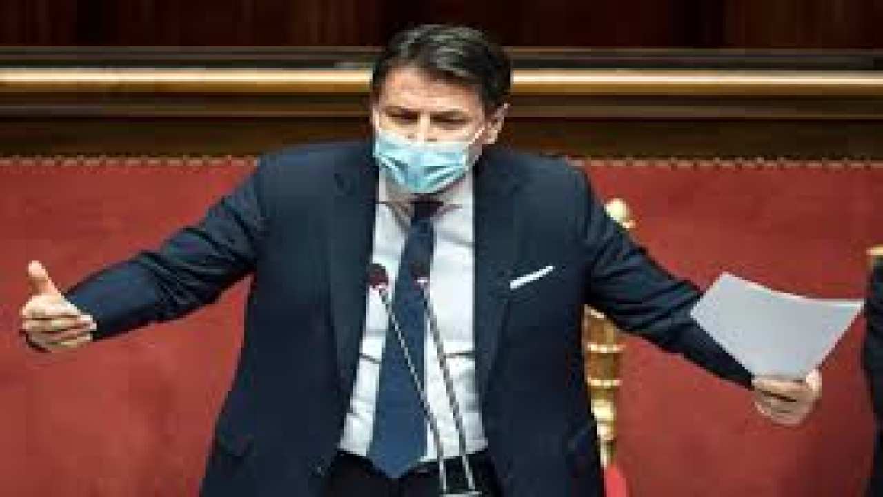 Conte crisi di governo, si dimette