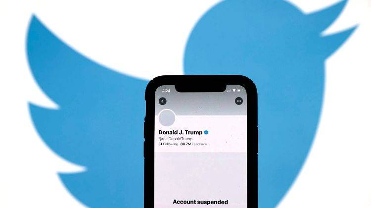 Twitter sospende account di Trump