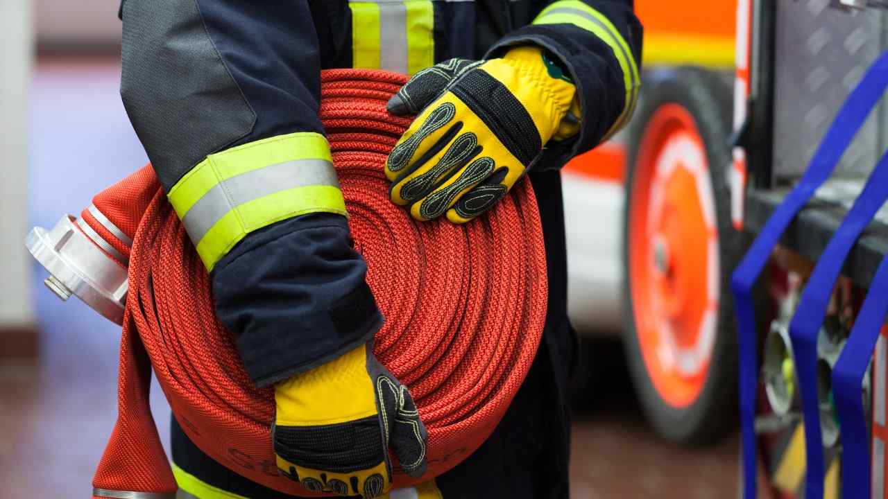 incendio palazzina Napoli