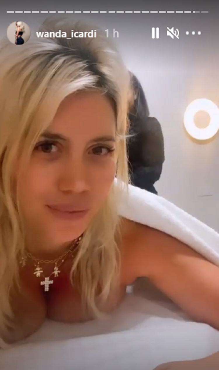 Wanda Nara massaggio