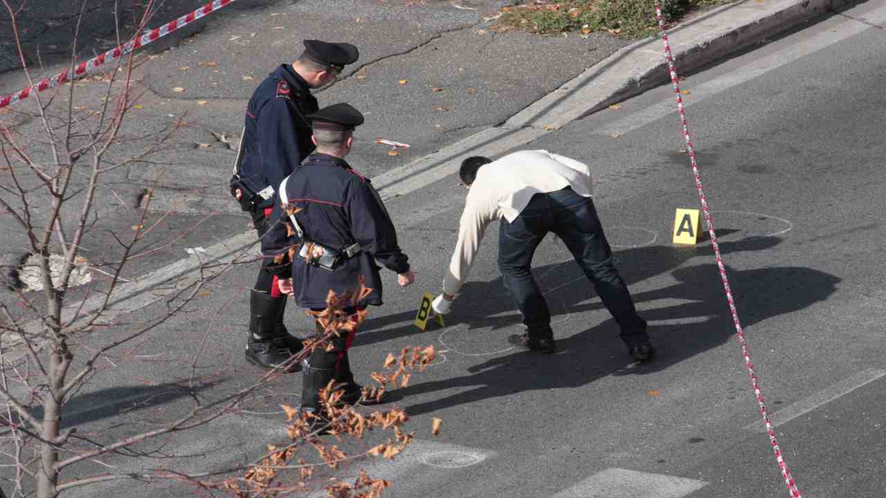 carabiniere uccide 50enne Biella 