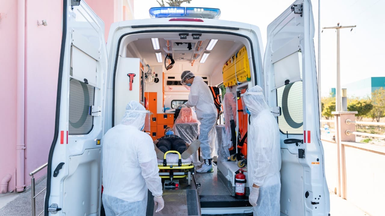 aggressione ambulanza Napoli