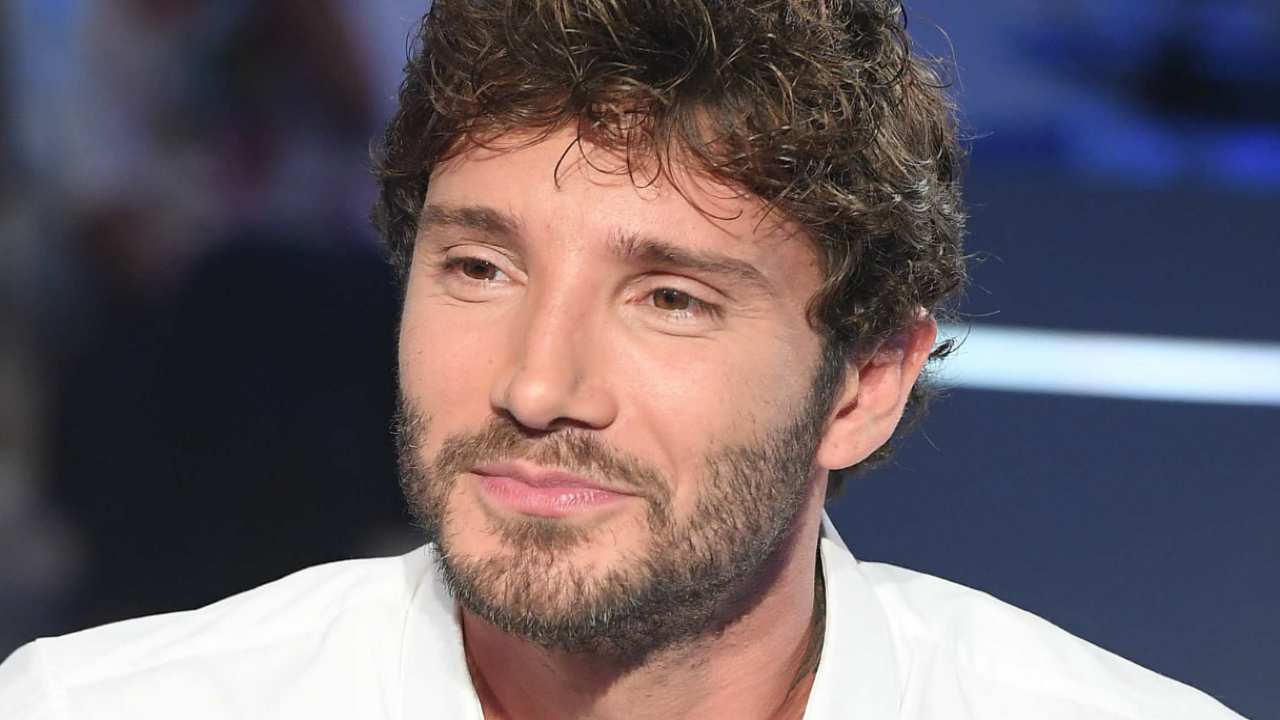 Stefano-De-Martino-lettoquotidiano