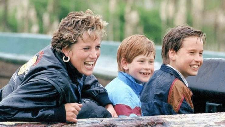 Lady Diana con i principi Henry e William