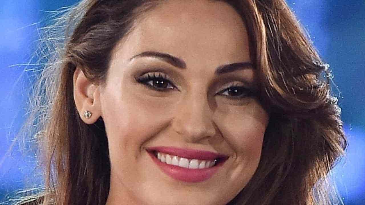 Anna Tatangelo, chi è la sorella della bellissima cantante?