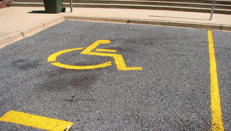 parcheggio disabili 