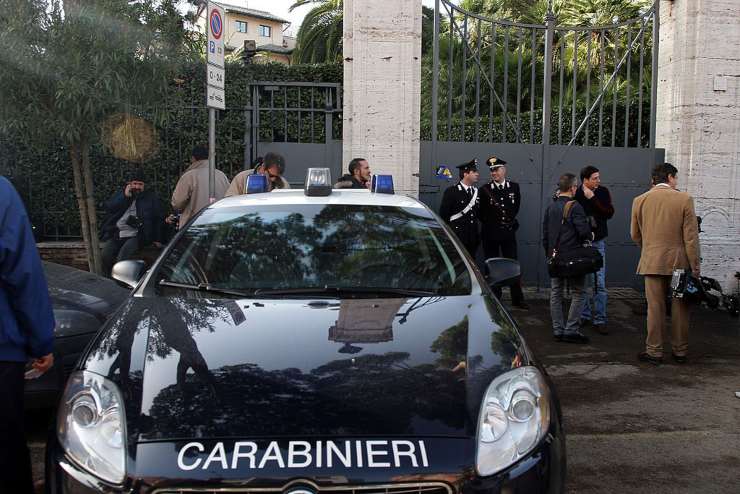 Catania, sparata una 27enne