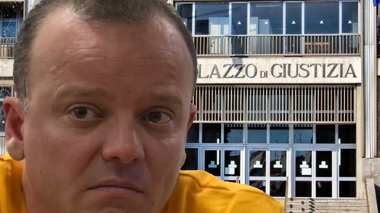 Gigi D'Alessio palazzo di giustizia