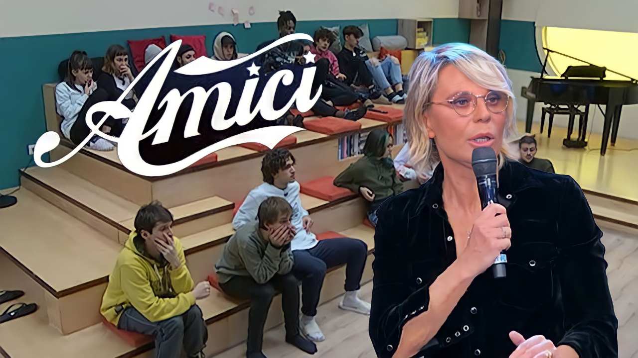 Maria De Filippi ad Amici