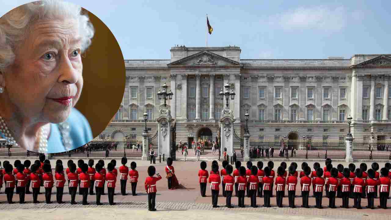 Elisabetta II a Buckingham Palace