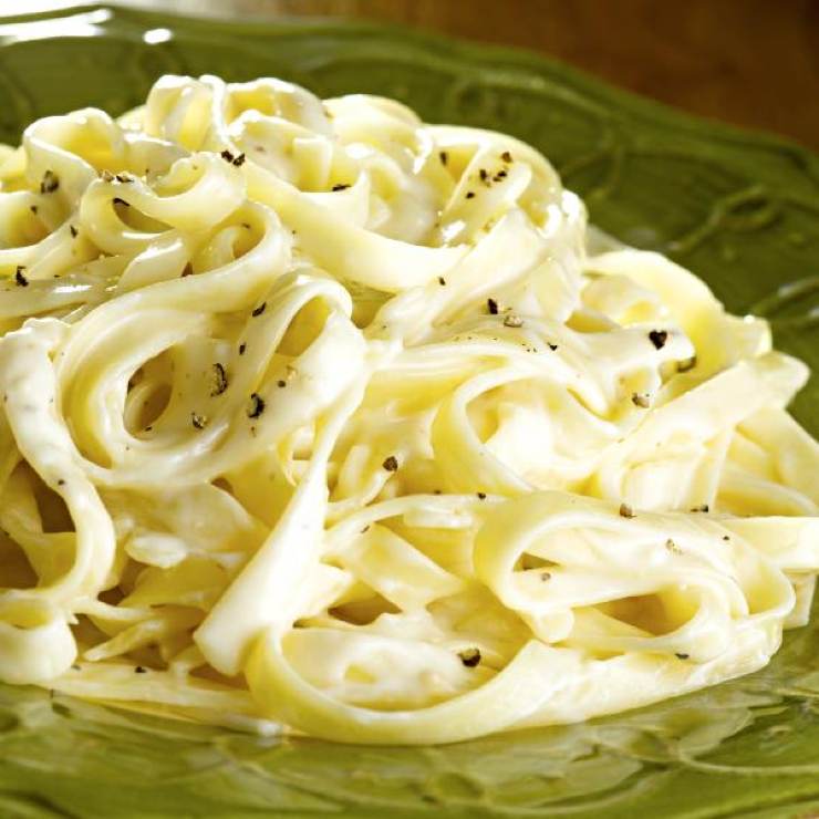 Pasta con ricotta e pepe