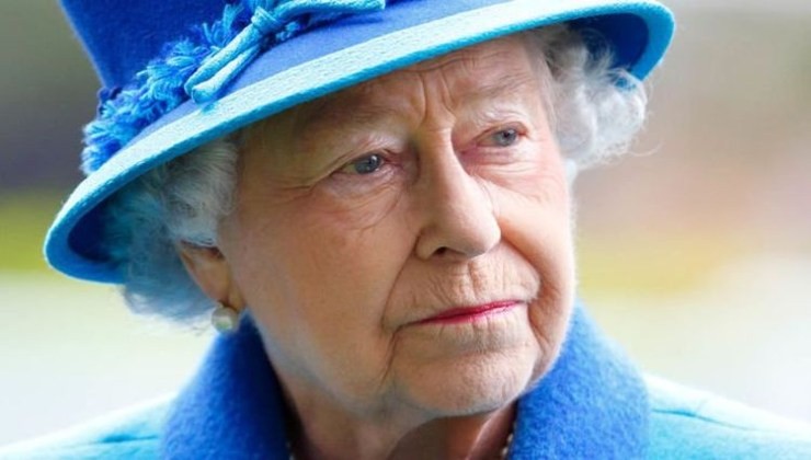 Regina Elisabetta, membro principale di Buckingham palace 