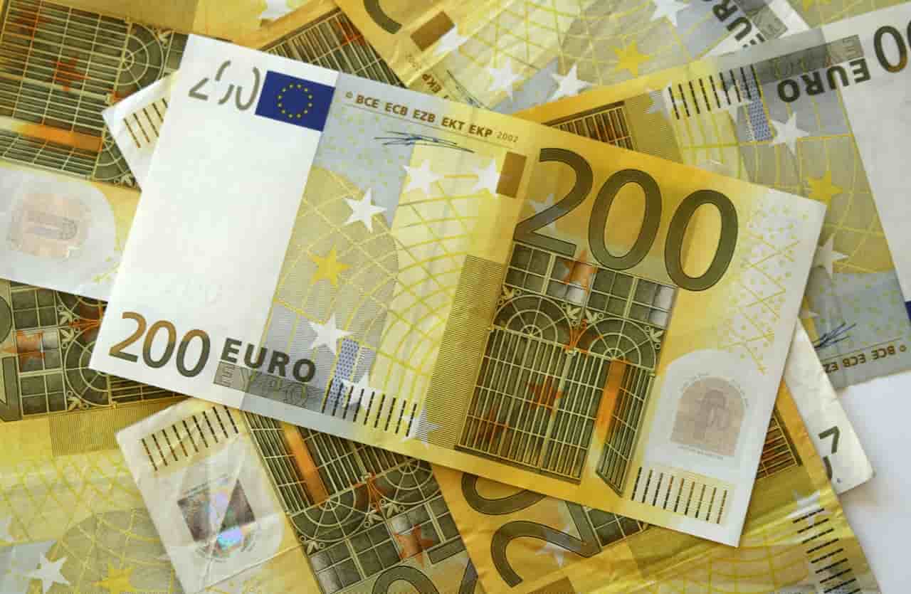 Banconota, 200 euro bonus