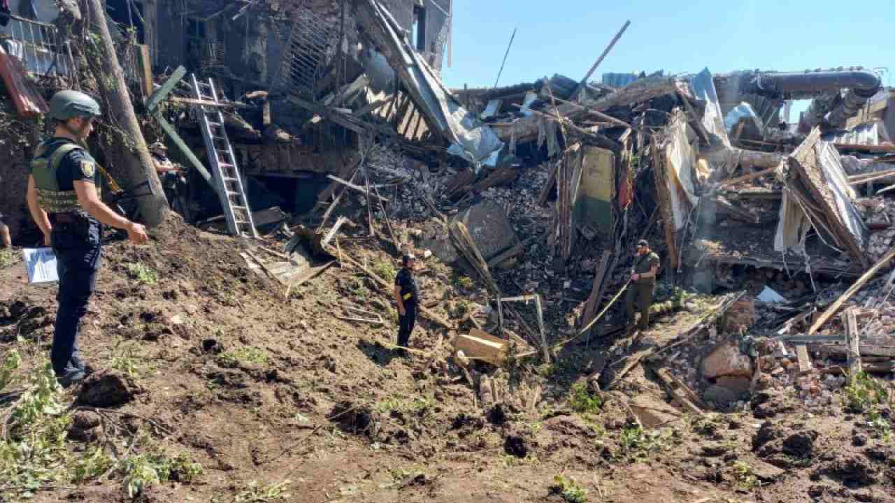 Bombardamenti zona residenziale di Kharkiv