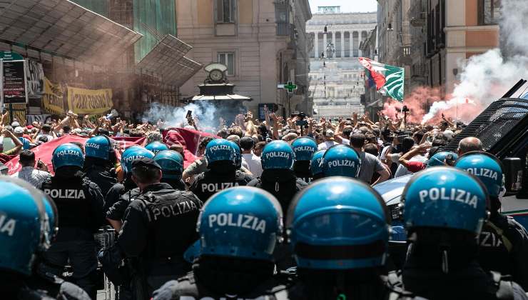 protesta tassisti palazzo Chigi