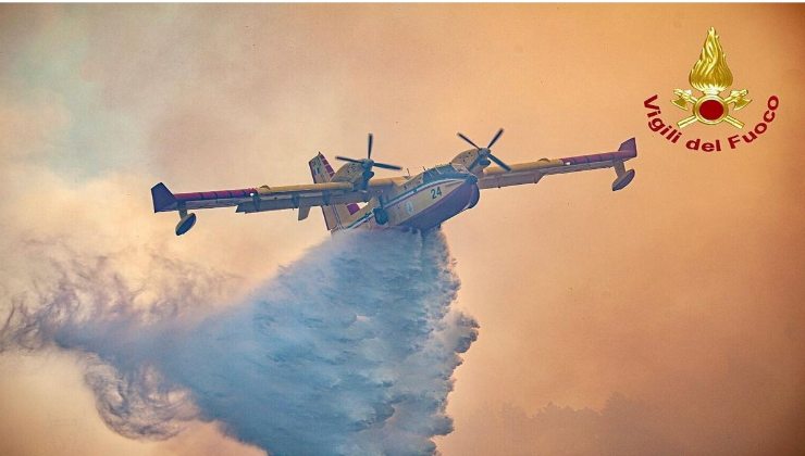 Canadair in azione 