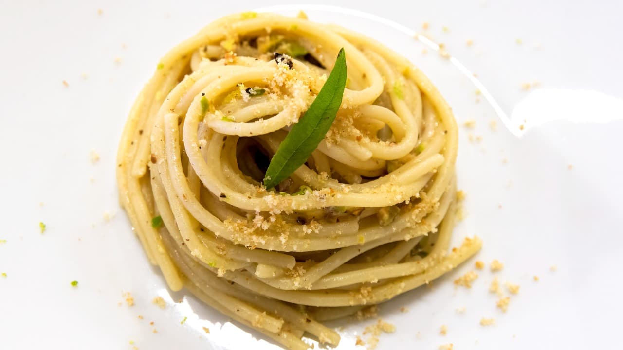 Piatto spaghetti aglio e olio