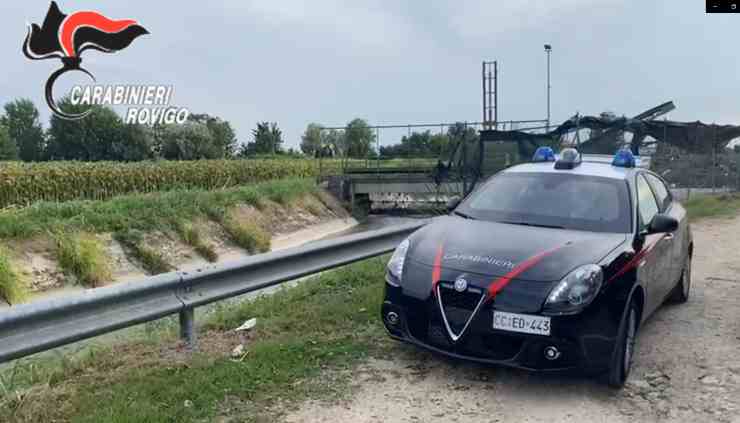 Auto dei Carabinieri presso il Canale Adigetto