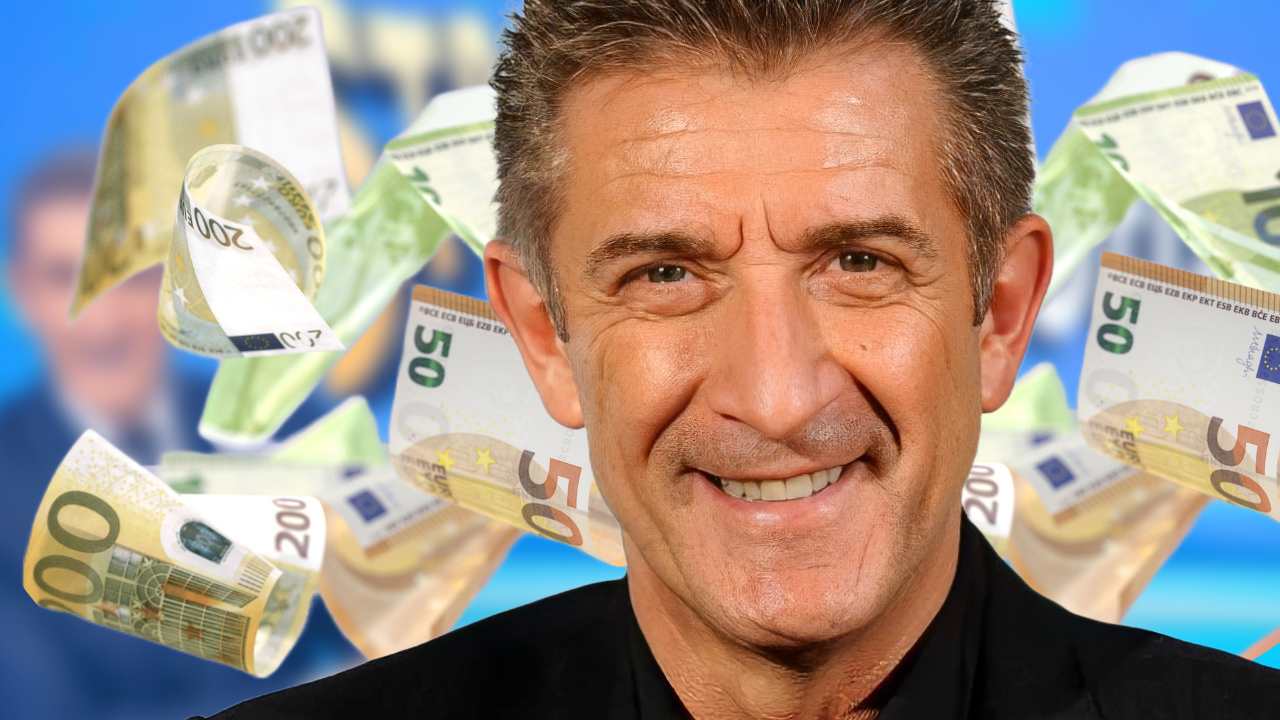 Ezio Greggio a Striscia La Notizia