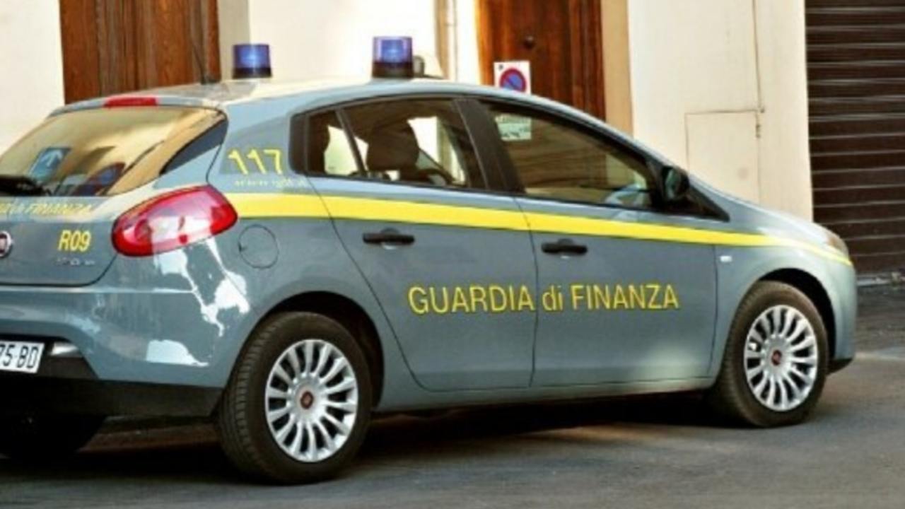 Pattuglia Guardia di Finanza 