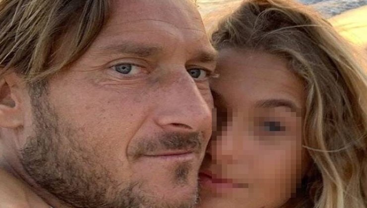 Chanel Totti: il giudizio in diretta