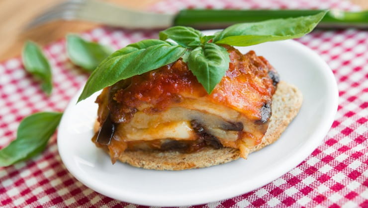 Parmigiana di melanzane affettata 