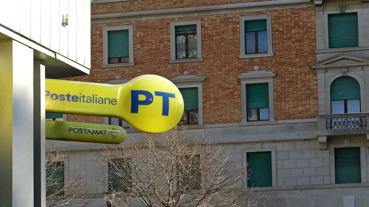 Postamat, ufficio postale