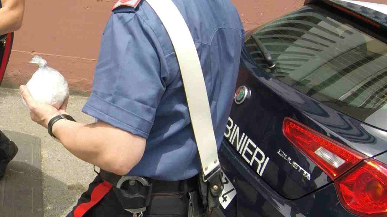 Carabinieri con droga