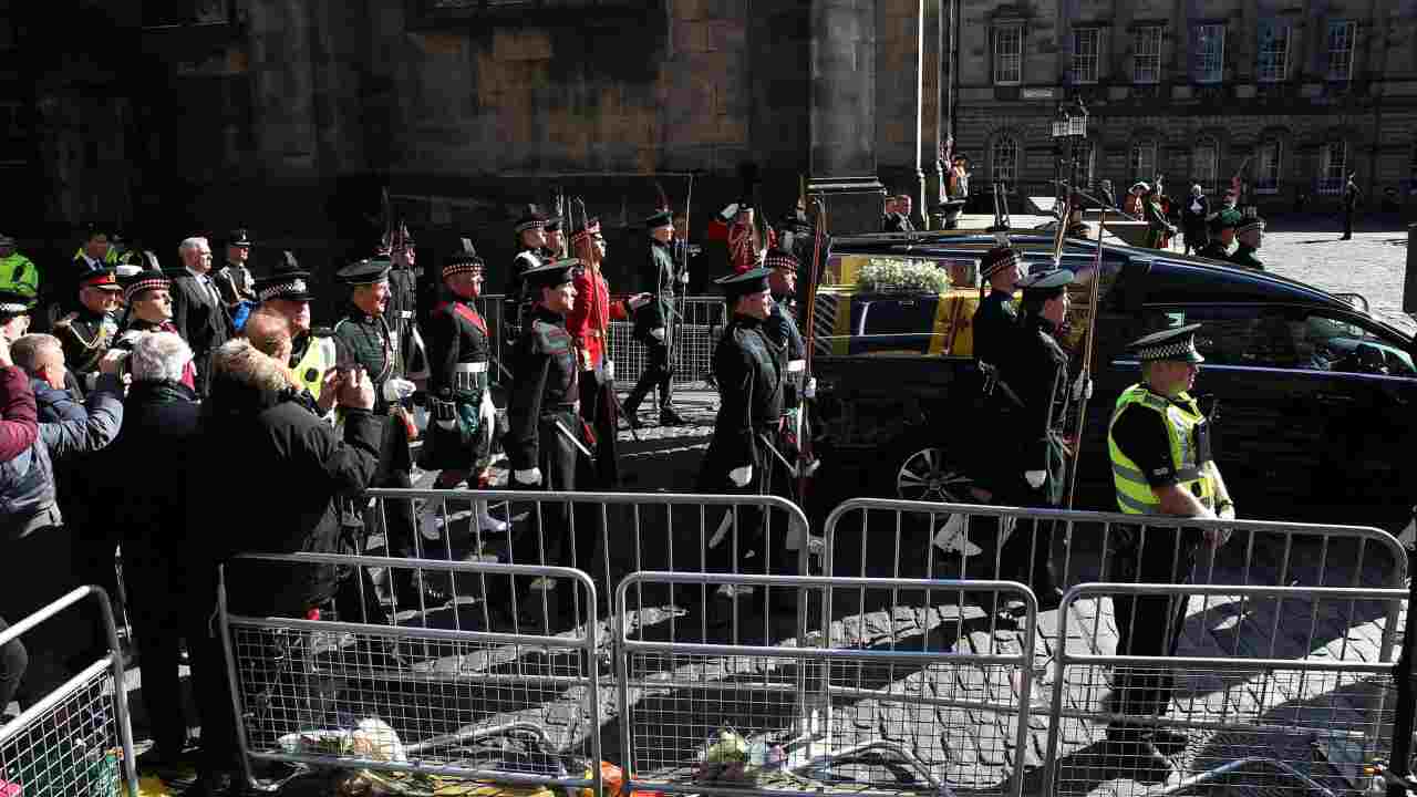 Corteo funebre per Elisabetta