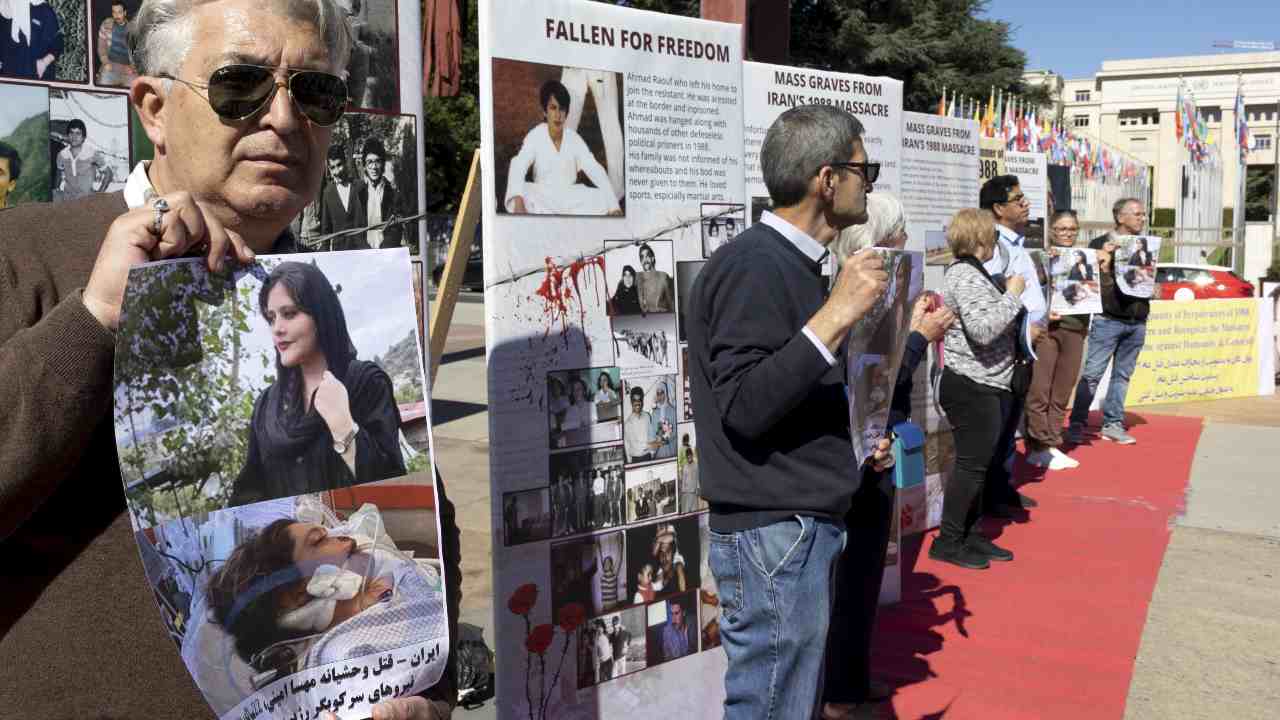Proteste dopo la morte di Masha Amini 
