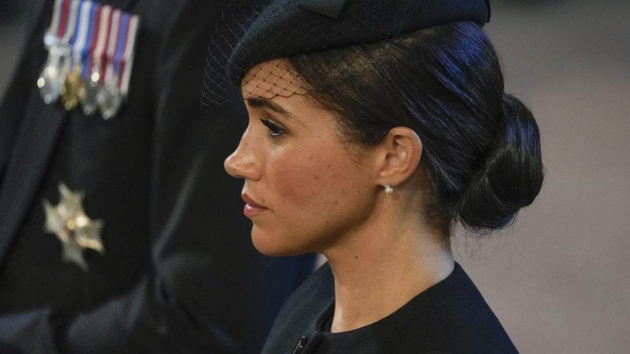 Meghan Markle e il gesto alla Regina Elisabetta II che ha commosso tutti