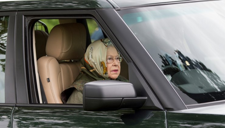 La reina Isabel II: su coche favorito